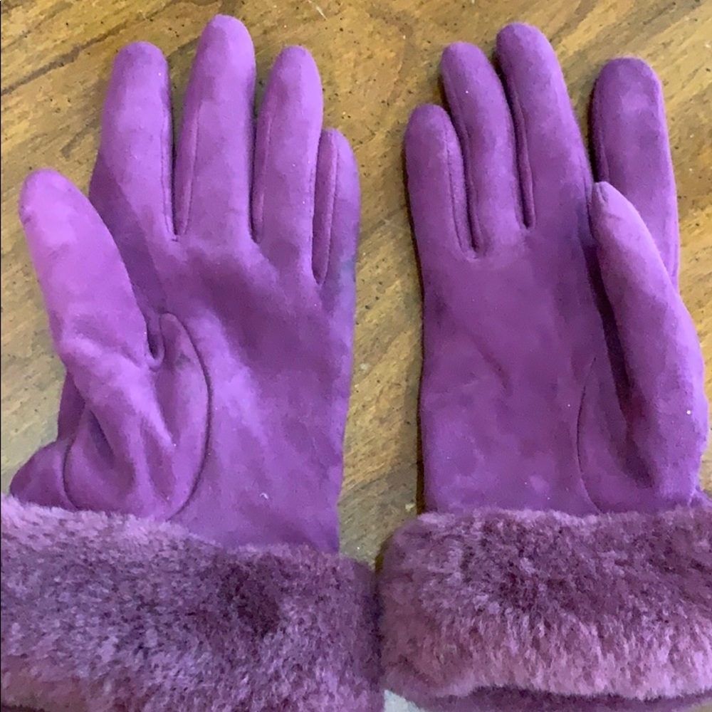 Ugg Gloves- size medium
